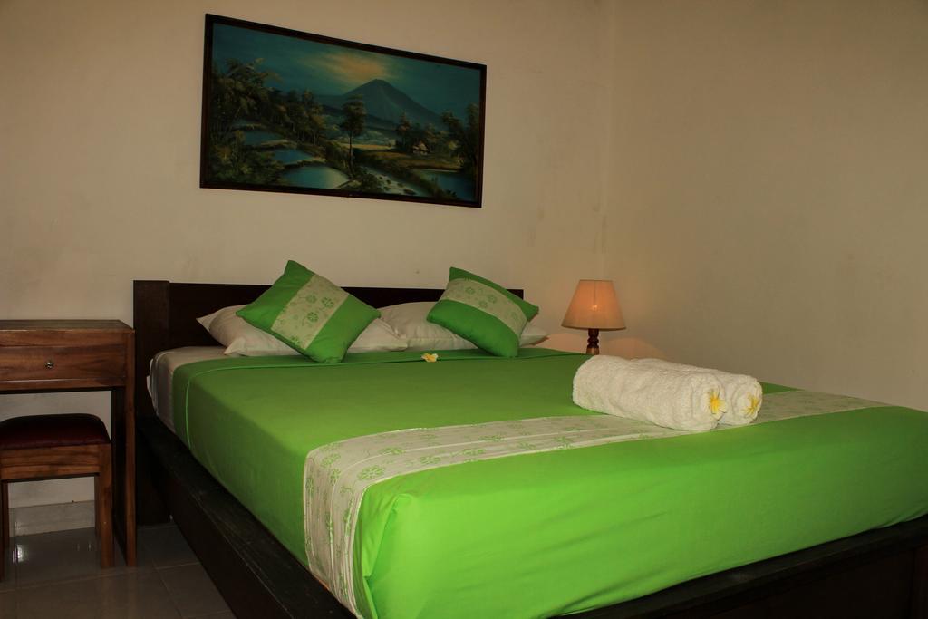 Surya Home Stay Nusa Lembongan  Bilik gambar