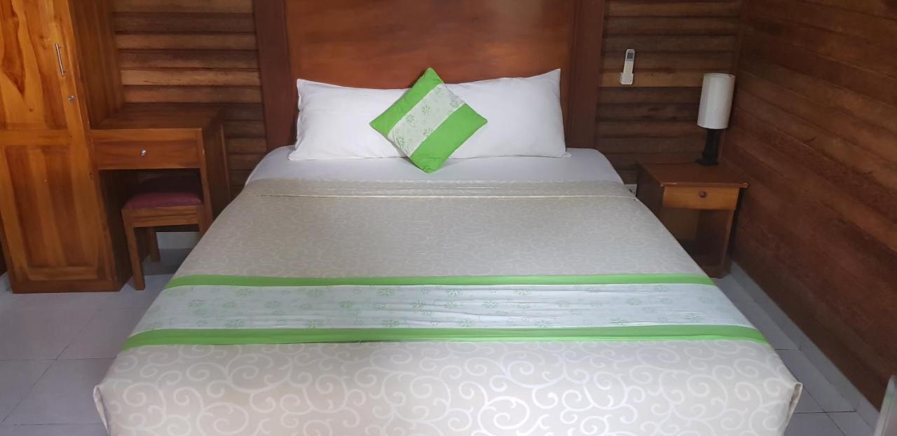 Surya Home Stay Nusa Lembongan  Luaran gambar