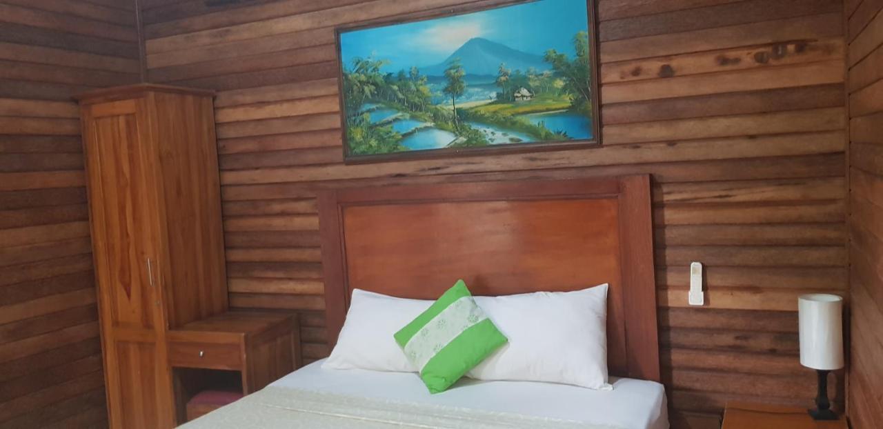 Surya Home Stay Nusa Lembongan  Luaran gambar