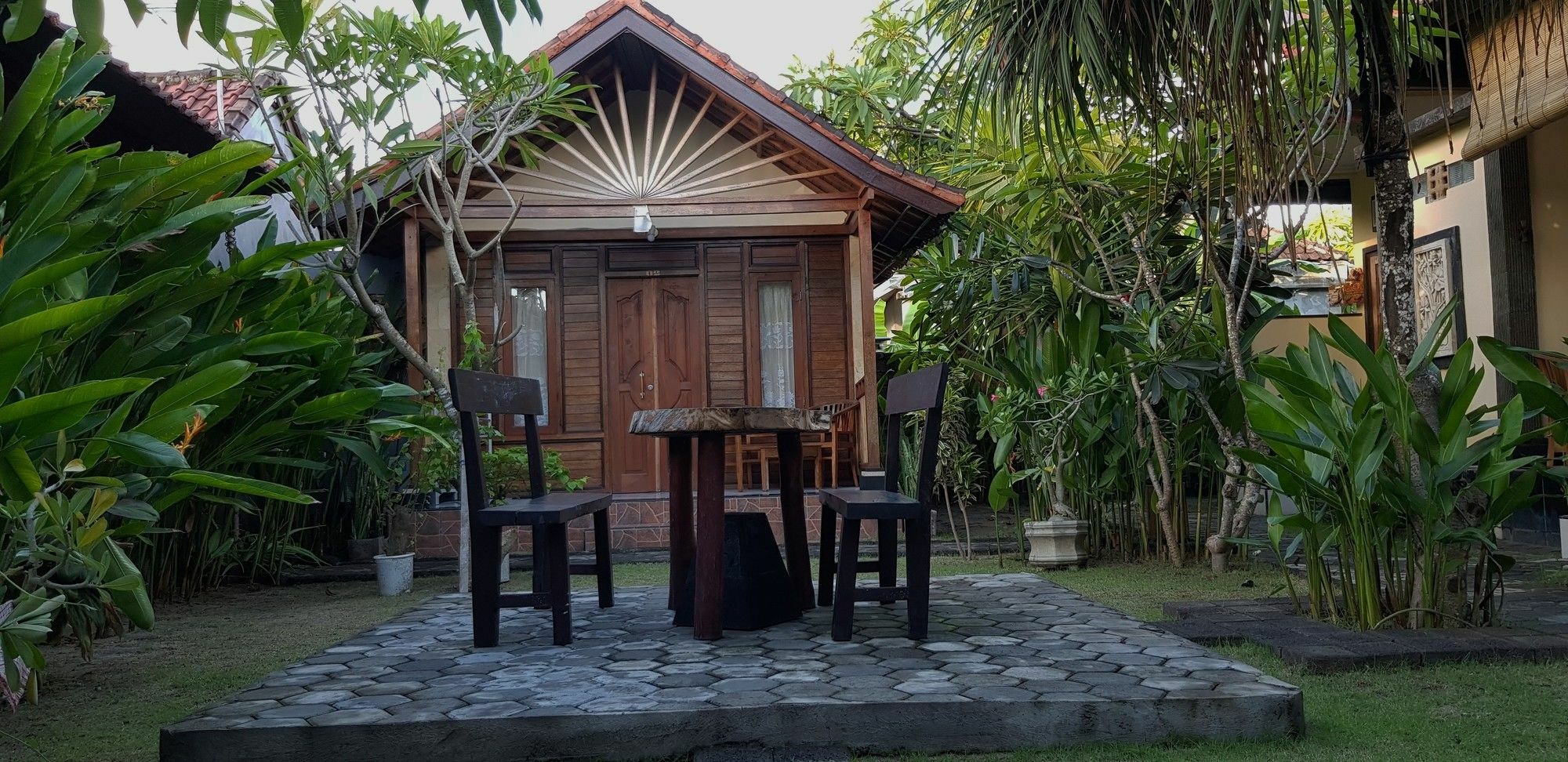Surya Home Stay Nusa Lembongan  Luaran gambar